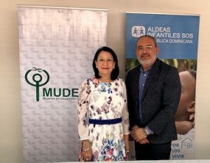 Mujeres Dominicana en Desarrollo, Inc. (MUDE) y Aldeas Infantiles SOS (AISOS) firman acuerdo de colaboración.